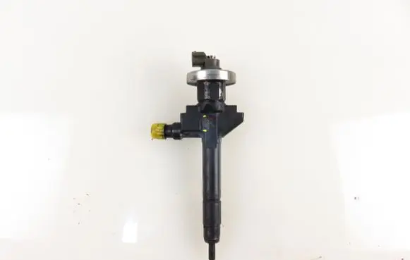 Mazda 6 Fuel injector 13H50B