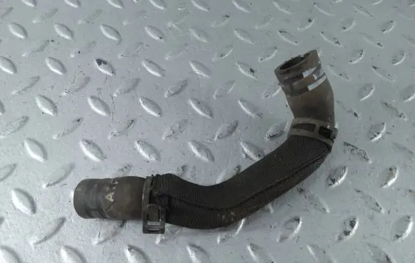 Audi A8 S8 D4 4H Engine coolant pipe/hose 4H0121448N