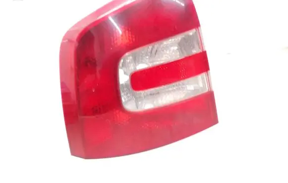 Skoda Octavia Mk2 (1Z) Rear/tail lights 275901
