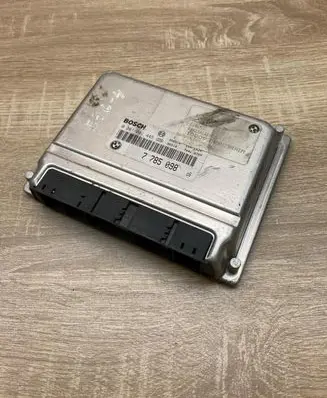 BMW 3 E46 Engine control unit/module ECU 7785098 0281001445