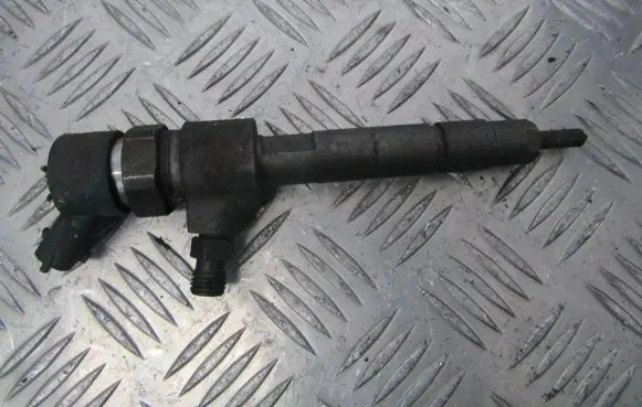 Alfa Romeo 156 Fuel injector 0445110002