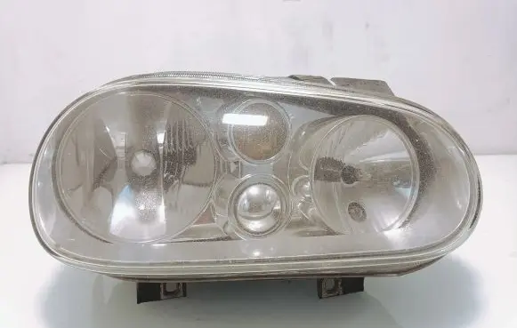 Volkswagen Golf IV Headlight/headlamp 1J1941016B