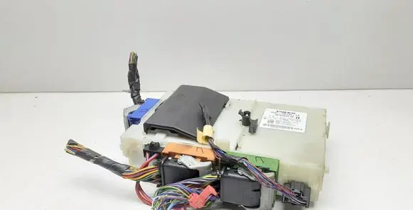 Volvo XC60 Fuse module 30765624 7G9T14C256FA