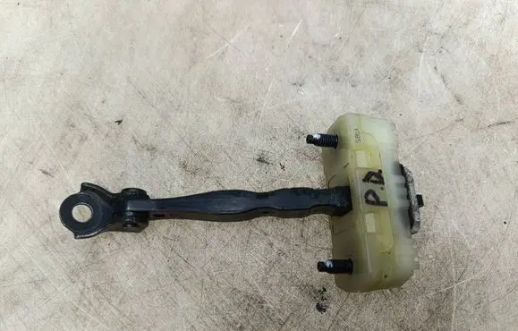 Hyundai Bayon Front door check strap stopper