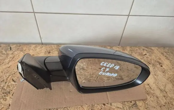 KIA Ceed Front door electric wing mirror 87620J7370