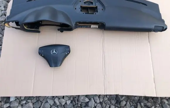 Mercedes-Benz C W203 Dashboard 2036800387