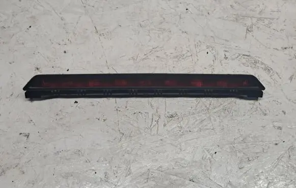 Volkswagen PASSAT B5 Third/center stoplight E1531