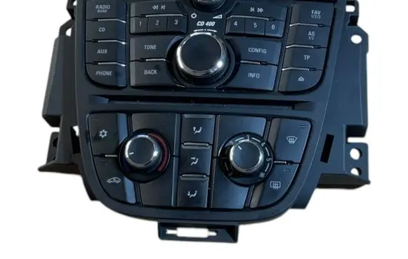 Head unit multimedia control