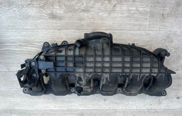 BMW X1 E84 Intake manifold 7576911