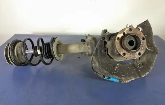 BMW 5 E60 E61 Front shock absorber with coil spring 6768795