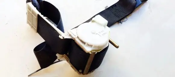 Opel Vectra B Rear seatbelt