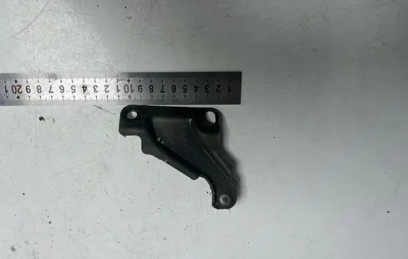 Mitsubishi Delica Sliding door middle rail 
