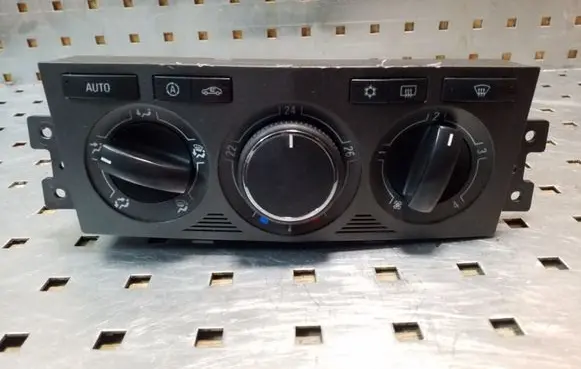 Opel Antara Climate control unit 96850951