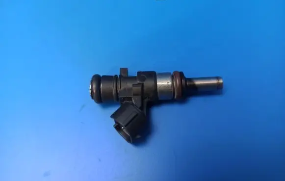 Audi A3 S3 8V Fuel injector 06L906031A 0280158266