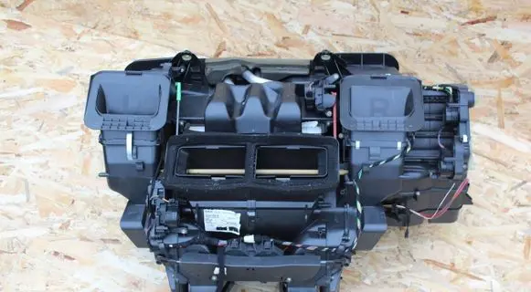 BMW 7 E65 E66 Interior heater climate box assembly 8379942