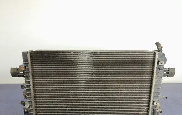 Coolant radiator