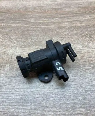 Peugeot 607 Turbo solenoid valve 9635704380
