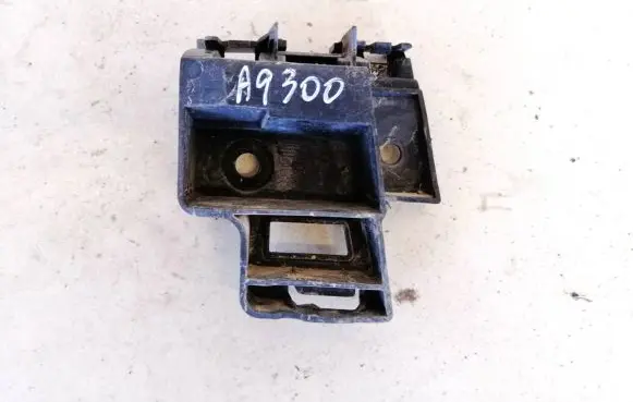 Volkswagen Golf VI Rear bumper mounting bracket 5K6807393A