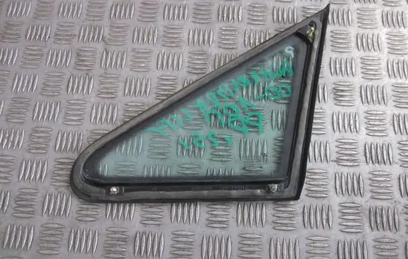Seat Alhambra (Mk1) Front triangle window/glass 