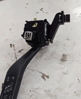 Volkswagen Golf VI Indicator stalk 1K0953513G 01103512 10351200792098