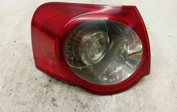 Volkswagen PASSAT B6 Rear/tail lights 3C9945096C
