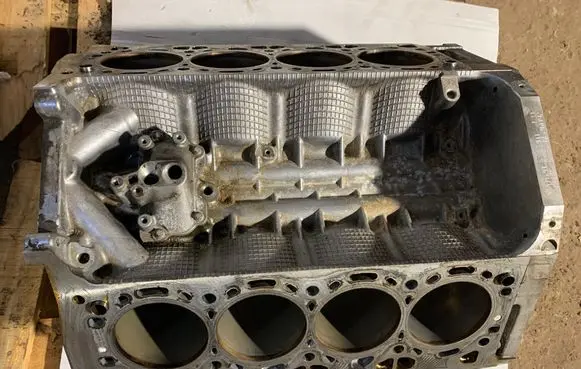 BMW X5 E70 Engine block 7604234