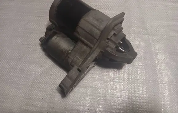Nissan Juke I F15 Starter motor M000T32178ZE 233001KA1C
