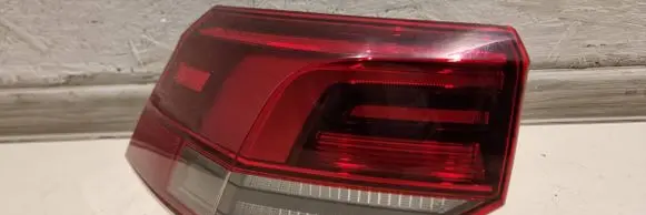 Volkswagen Golf VIII Rear/tail lights 5H0945095C 81970101 081970101