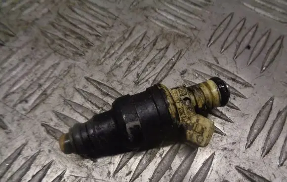 Hyundai Coupe Fuel injectors set 35310-23010
