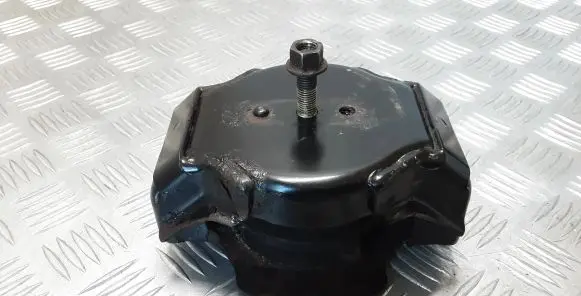 Mitsubishi Pajero Engine mount bracket AV68827