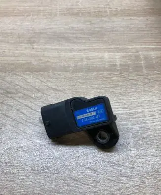 Opel Astra H Air pressure sensor 0281002437