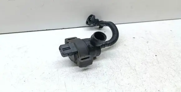 BMW 3 E92 E93 Vacuum valve 7551262