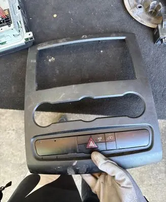 Volkswagen Crafter Radio/GPS head unit trim A9066800017