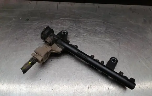 Fuel main line pipe