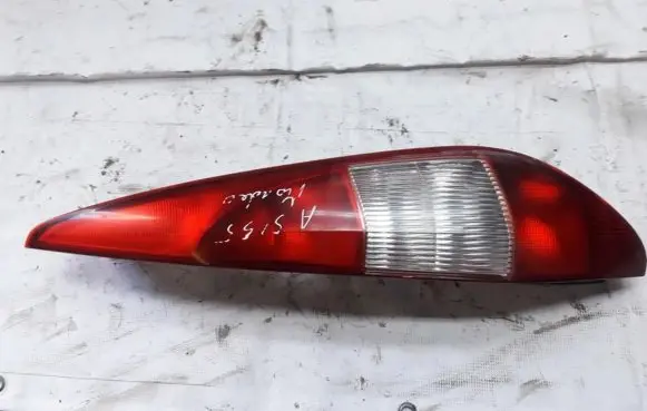 Ford Mondeo Mk III Rear/tail lights