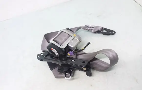 Audi A4 S4 B7 8E 8H Front seatbelt 8E0857705F