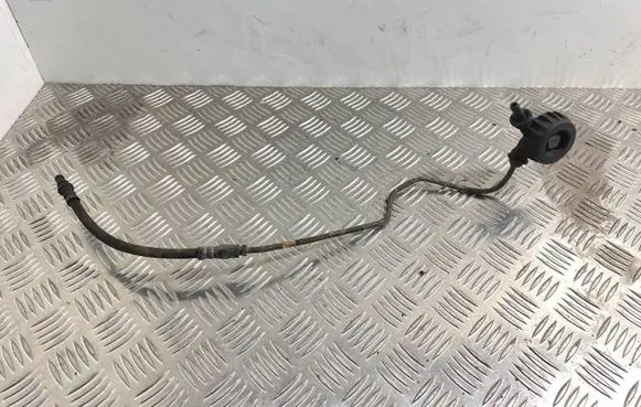 Volkswagen PASSAT B6 Clutch pipe/line 3C1721465E
