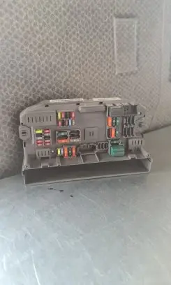 BMW X6 E71 Fuse box set 697638402 6976384