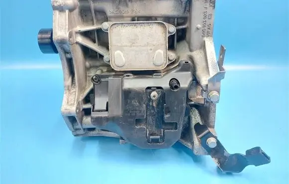 Skoda Octavia Mk3 (5E) Engine block DKR