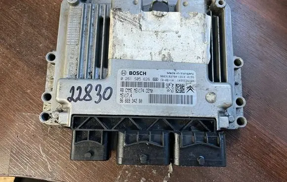 Peugeot 308 Engine control unit/module 9666934280 0261s05626