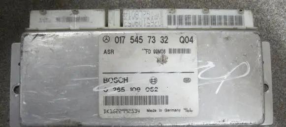 Mercedes-Benz E W210 ESP (stability system) control unit 0175457332 0265109052