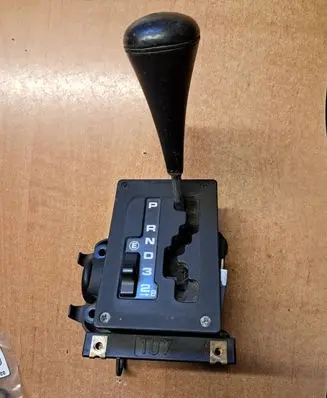 Mercedes-Benz SL R107 Gear shifter/selector 1072670005