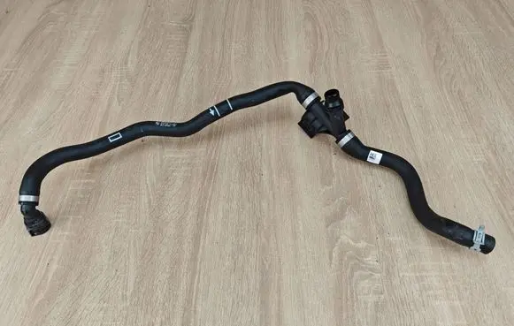 BMW 4 G22 G23 G24 G26 Engine coolant pipe/hose 9398959 6820573