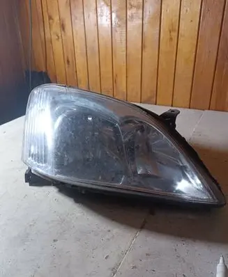 Toyota Corolla E120 E130 Headlight/headlamp 20A241B