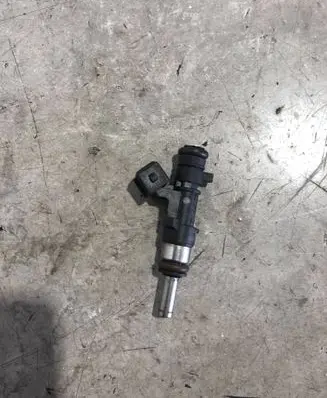 Maserati GranTurismo Fuel injector 0280158124