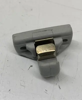 Volkswagen PASSAT B5.5 Sun visor clip/hook/bracket 3B0857561B