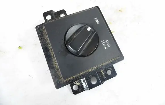 Dodge Nitro Other switches/knobs/shifts P68020962AA
