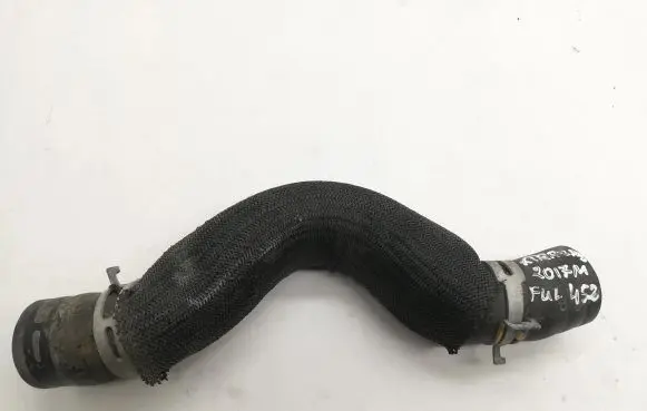 Nissan X-Trail T32 Engine coolant pipe/hose