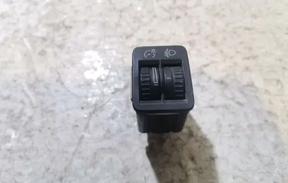 Volkswagen PASSAT B6 Headlight level height control switch 3C0941333