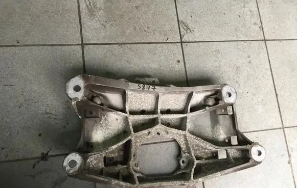 Audi A4 S4 B8 8K Gearbox mounting bracket 8k0399263bk